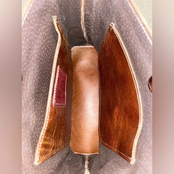 Handcrafted Leather Western Bag with Wool Inlay - Picture 2 of 10